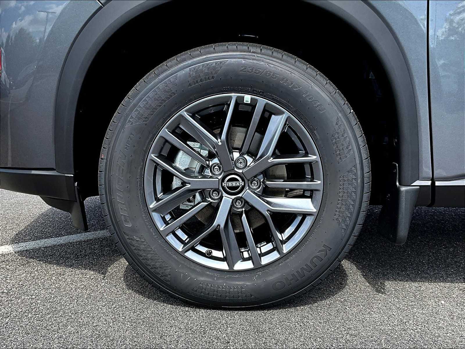 2026 Nissan Rogue S photo 7