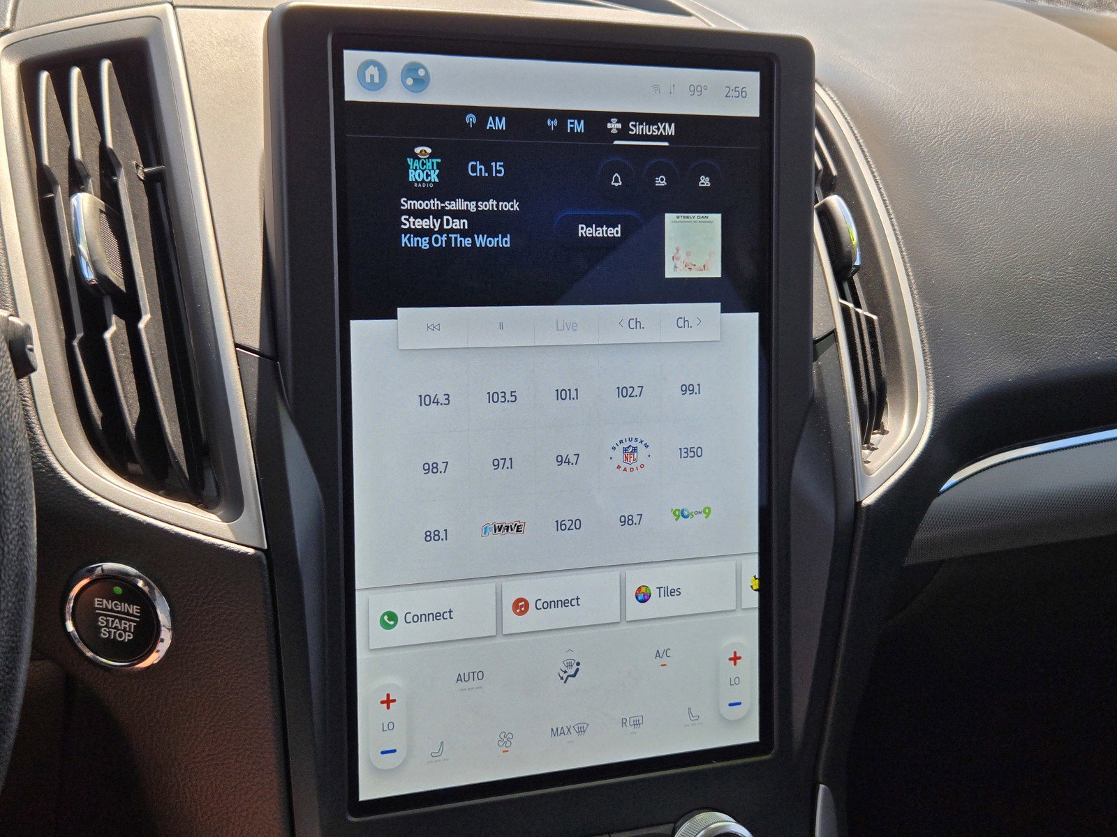 2022 Ford Edge SEL photo 19
