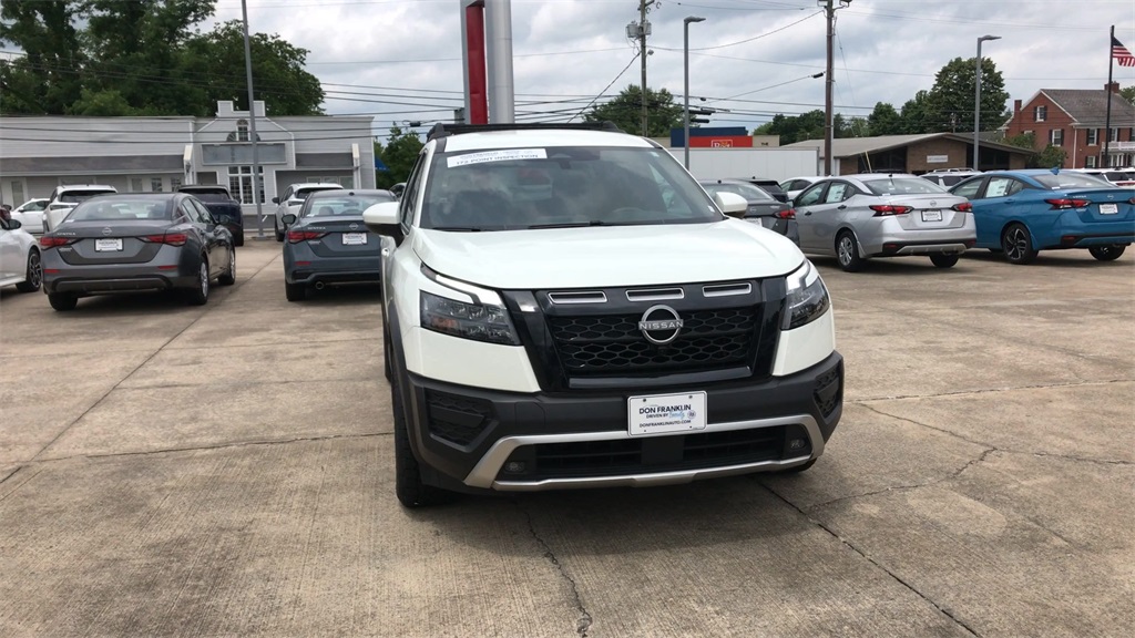 2023 Nissan Pathfinder Rock Creek photo 3
