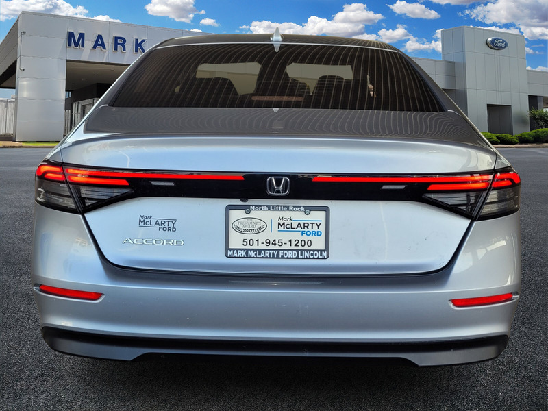 2023 Honda Accord LX photo 3