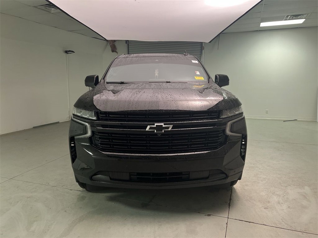 2023 Chevrolet Suburban RST photo 3