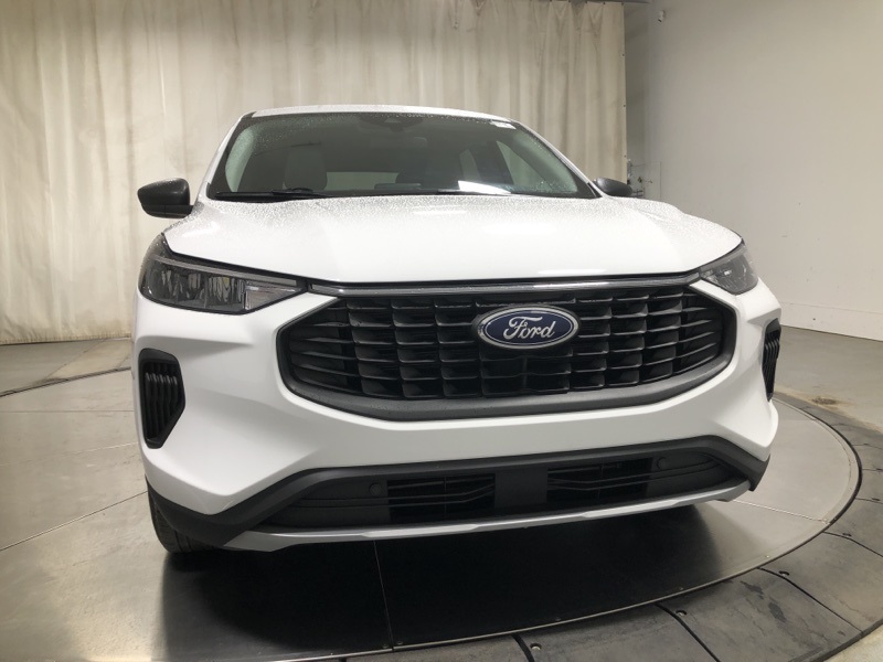2023 Ford Escape Active Sport photo 2