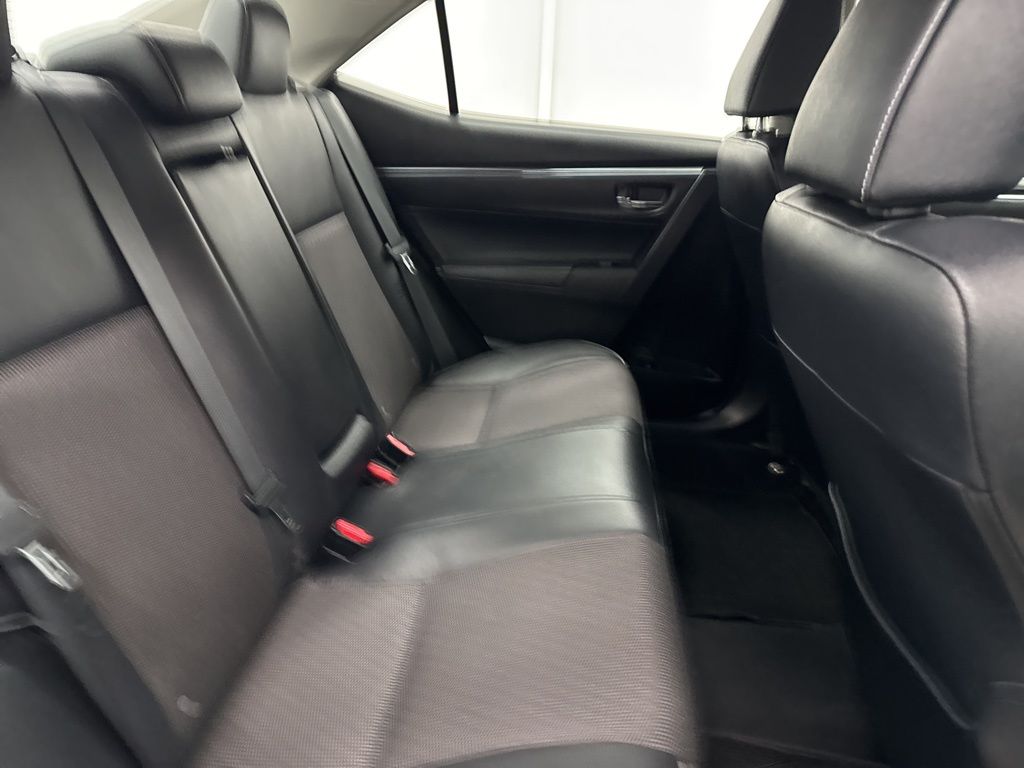 2015 Toyota Corolla Plus photo 20