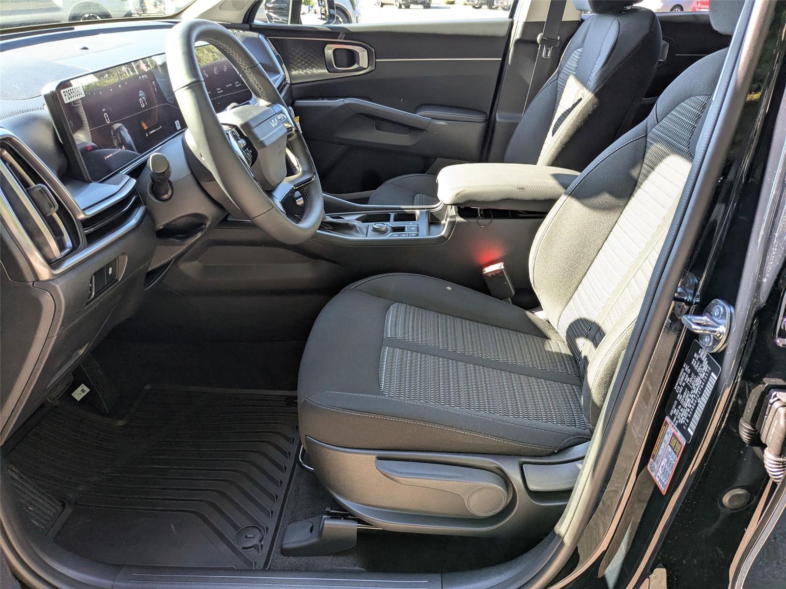 2026 Kia Sorento LX photo 14