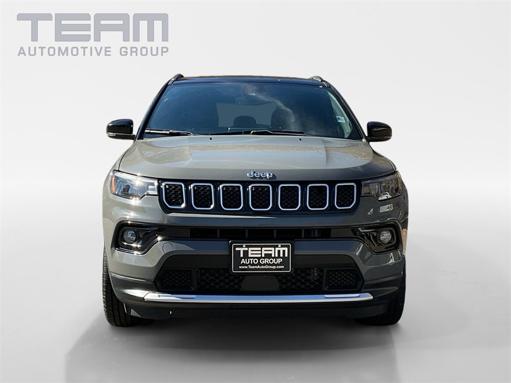 2024 Jeep Compass Limited photo 2