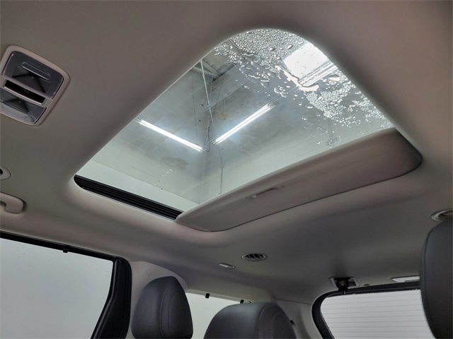 2026 Kia Carnival SX Prestige photo 31