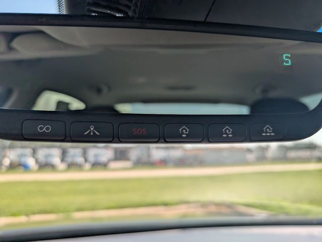 2019 Genesis G80 3.8 photo 31