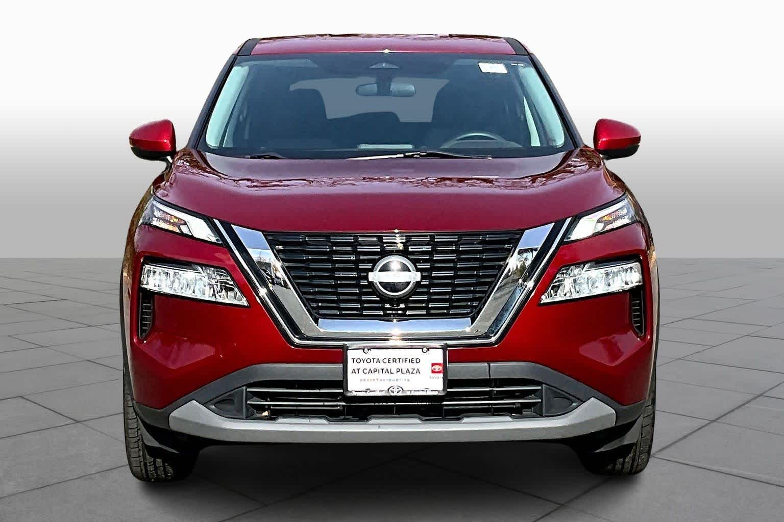2022 Nissan Rogue SV photo 3