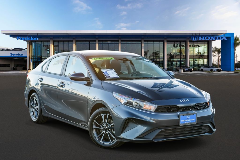 2024 Kia Forte LXS