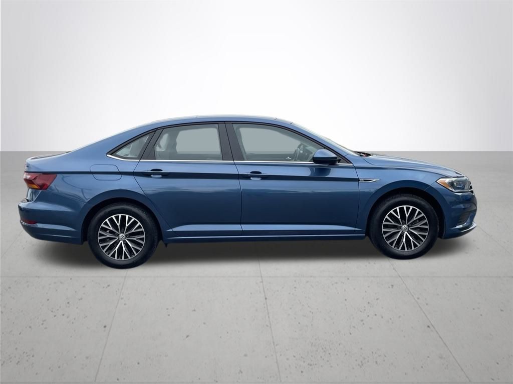 2019 Volkswagen Jetta SEL photo 3