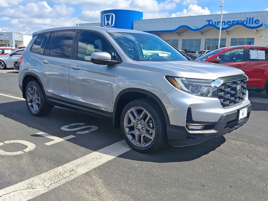 2023 Honda Passport EX-L photo 2