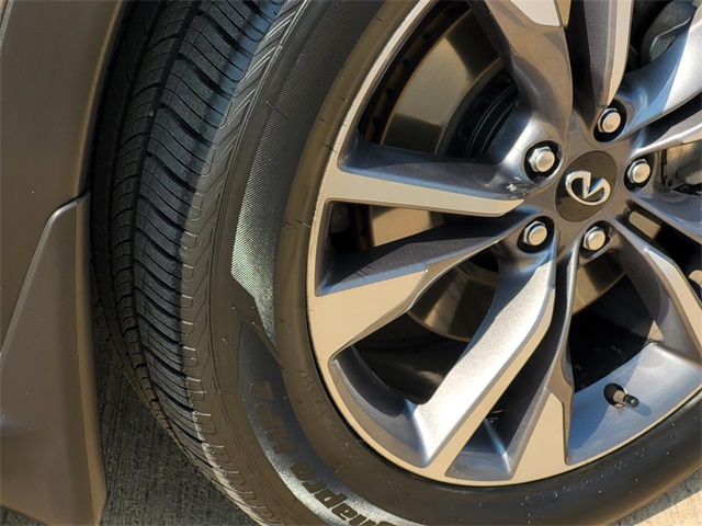 2023 Infiniti QX60 Luxe photo 4