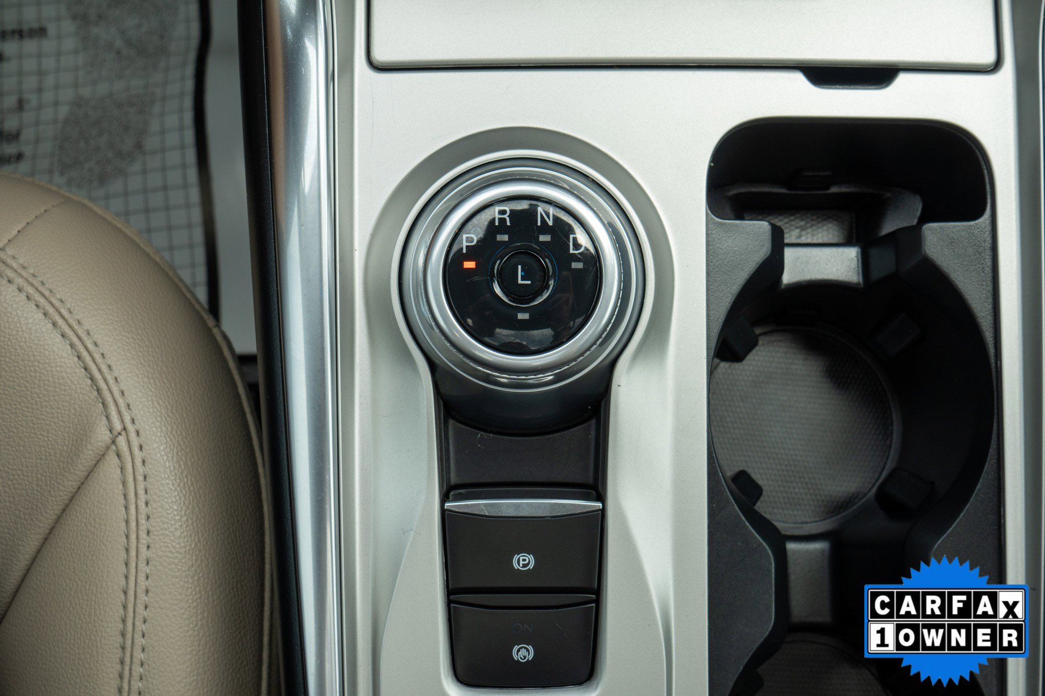 2022 Ford Explorer Limited photo 13