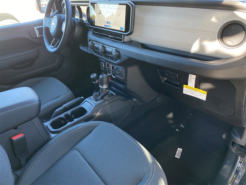 2025 Jeep Wrangler Sport photo 34