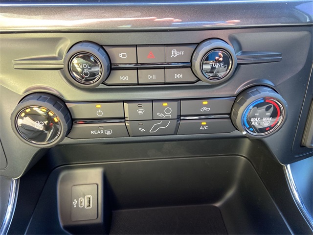 2025 Ford F-150 STX photo 11
