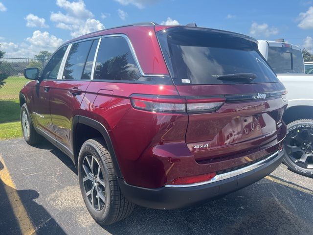 2025 Jeep Grand Cherokee Limited photo 2