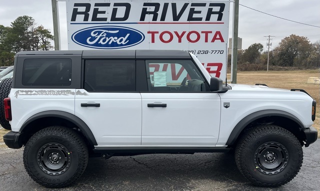 2025 Ford Bronco 4-Door Big Bend's photo