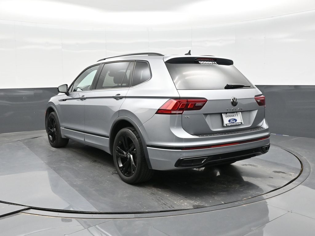2023 Volkswagen Tiguan SE R-Line Black photo 3