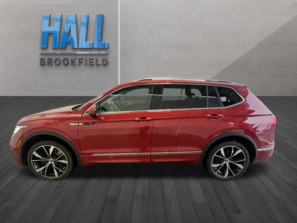 2024 Volkswagen Tiguan SEL R-Line Black photo 2