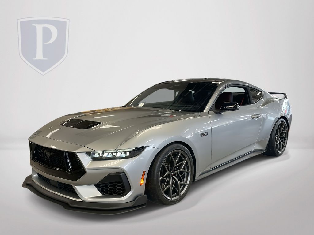 2024 Ford Mustang GT Premium photo 3