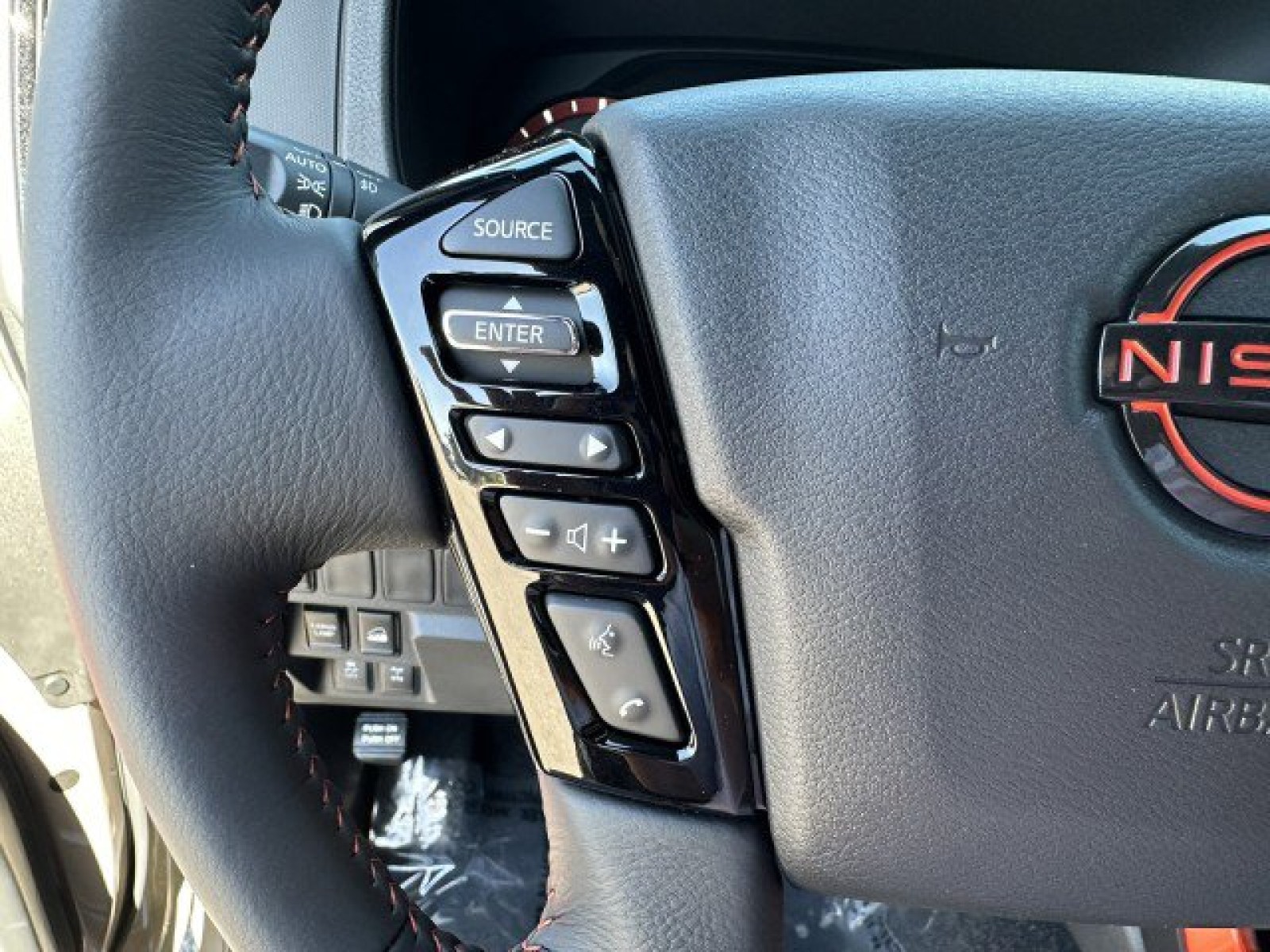 Used 2024 PEARL WHIT Nissan 2.5 SR image 39