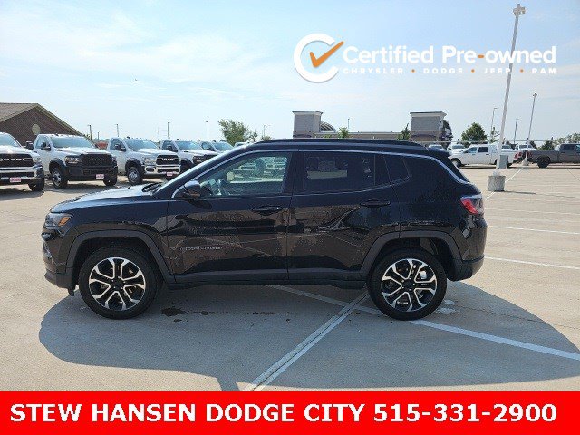 2022 Jeep Compass Limited's photo