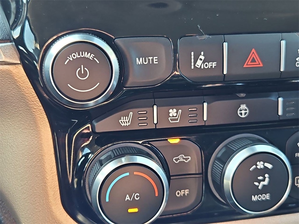 2024 Ram 2500 Laramie photo 21