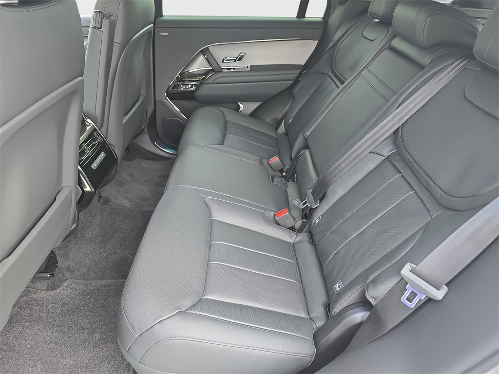 2025 Land Rover Range Rover Sport SE photo 15