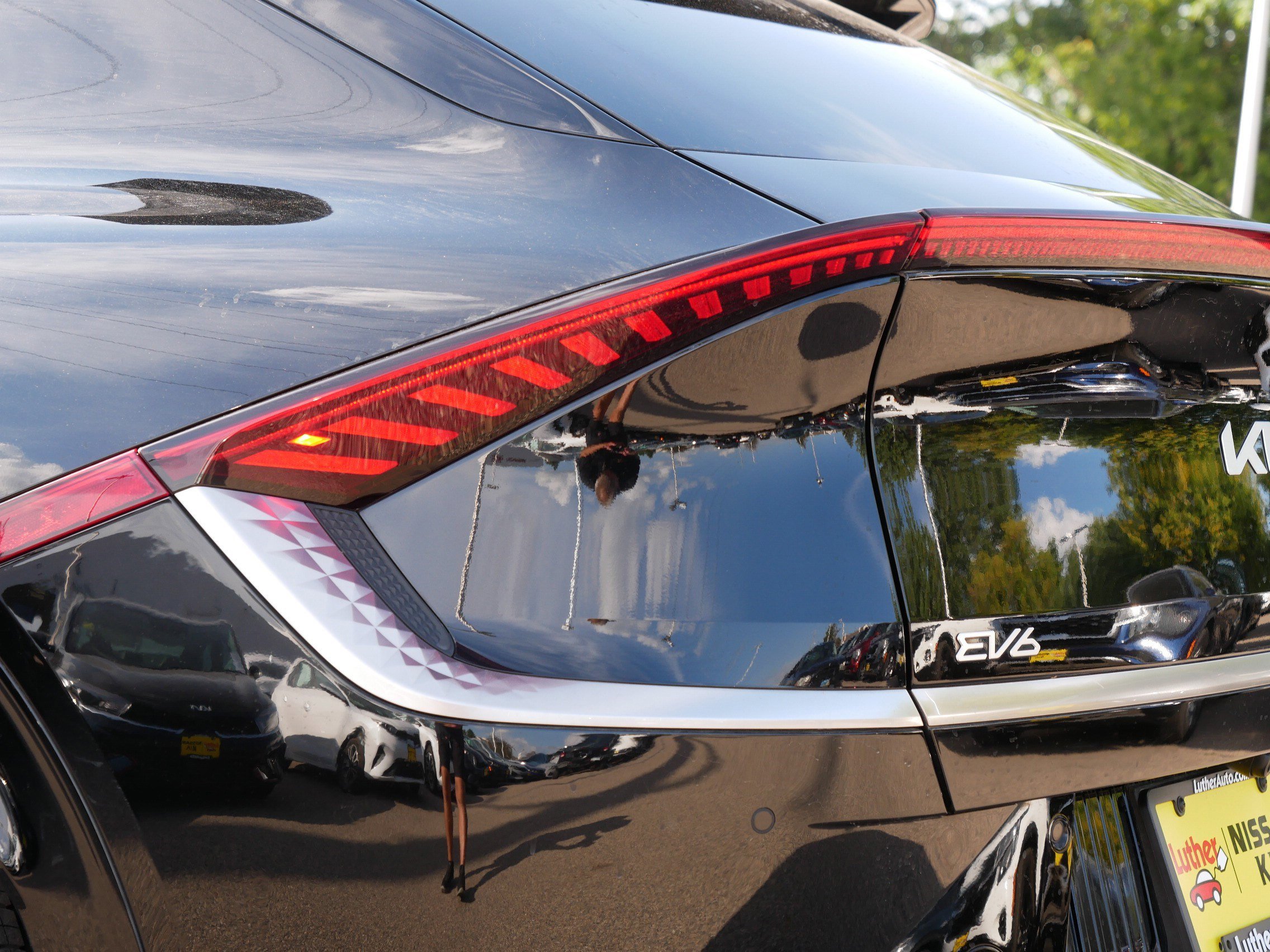 2022 Kia EV6 Wind photo 16