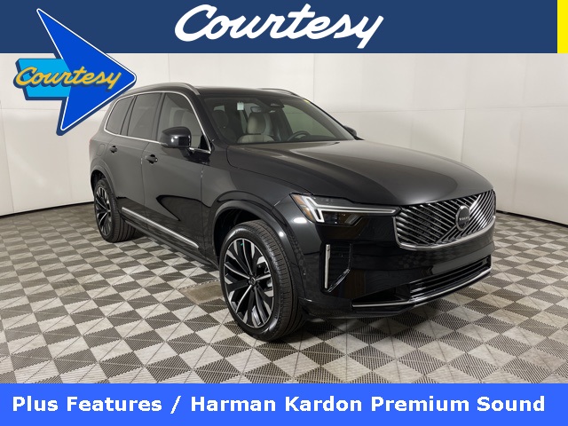 2025 Volvo XC90 Plus's photo