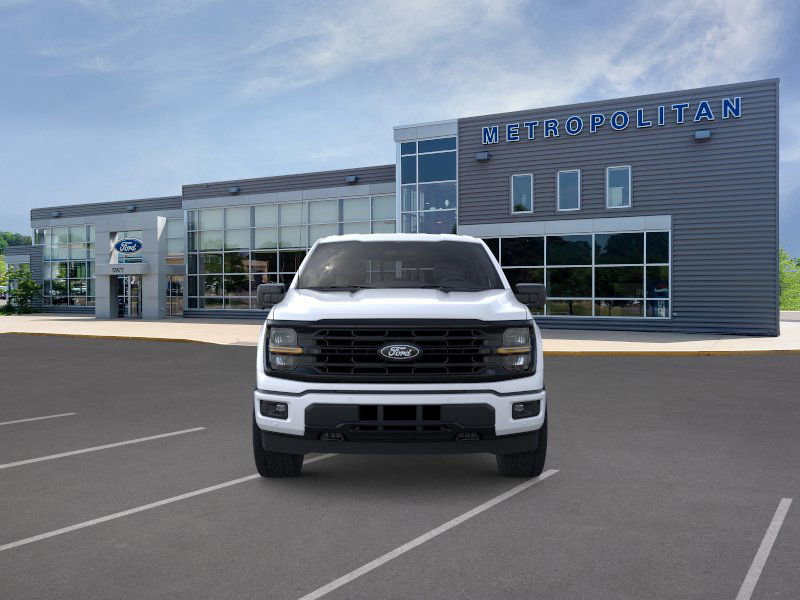 2025 Ford F-150 XLT photo 2