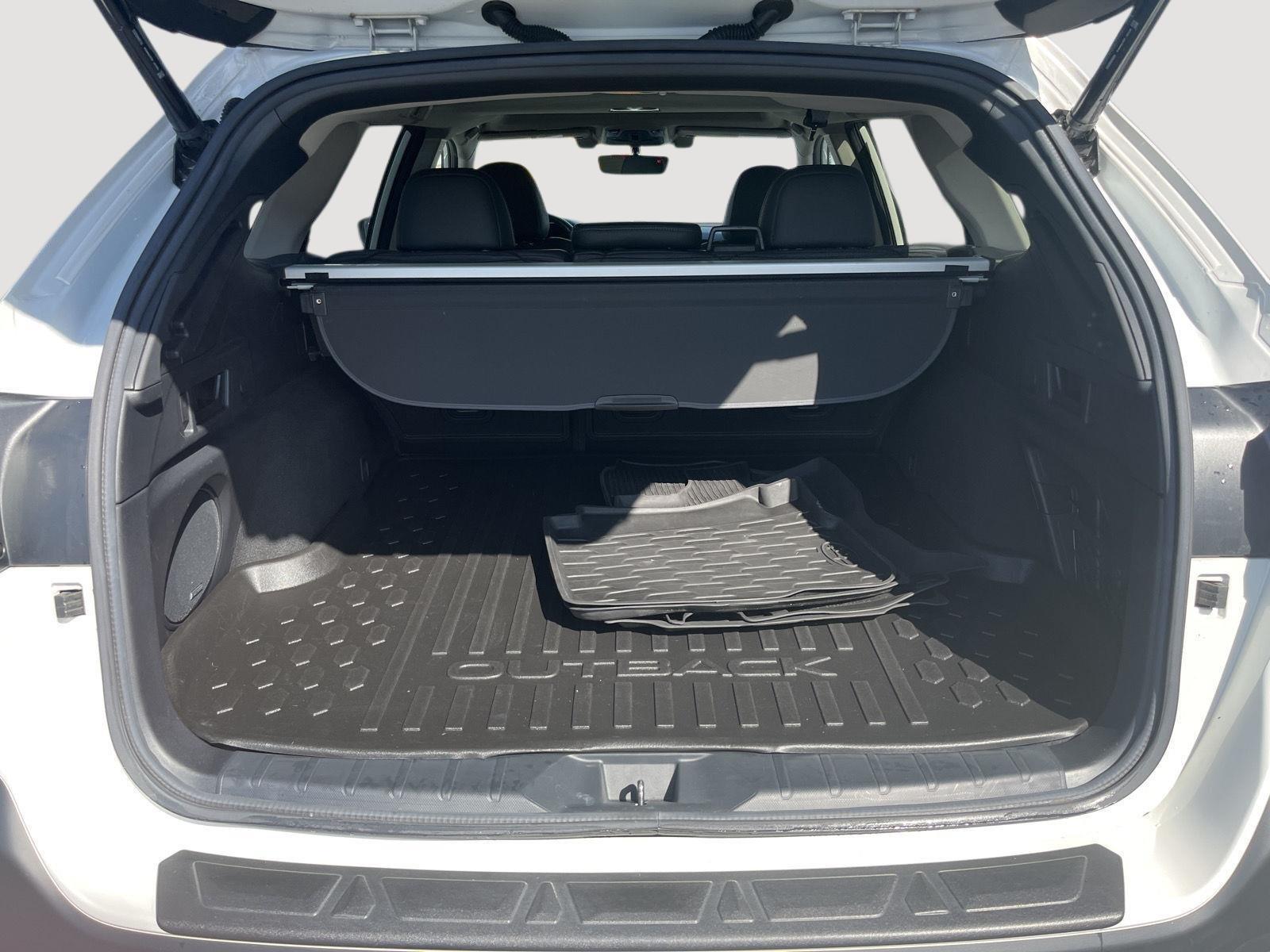 2021 Subaru Outback Limited XT photo 16
