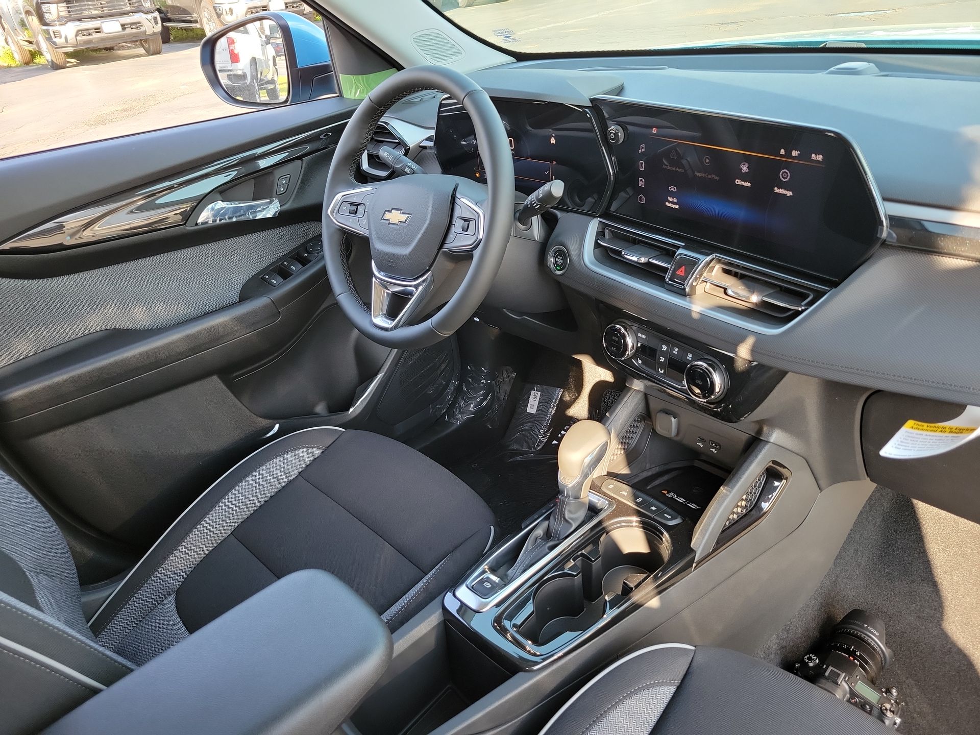 2025 Chevrolet Trailblazer LT photo 21