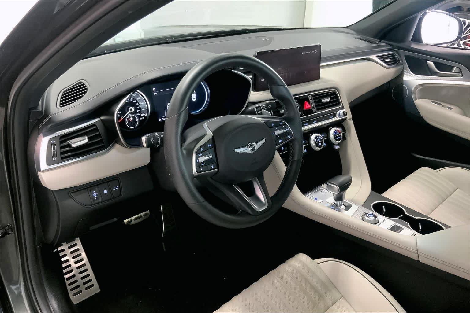 2023 Genesis G70 2.0T Sport Prestige photo 2
