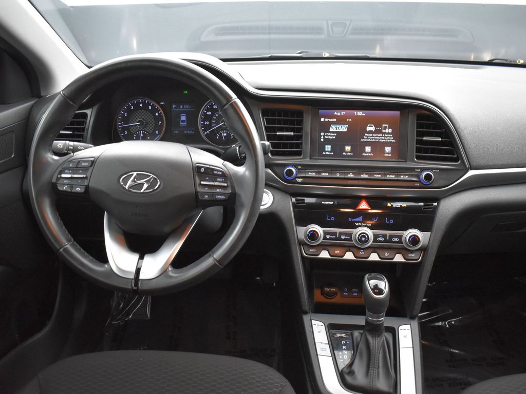 2020 Hyundai Elantra Value Edition photo 12