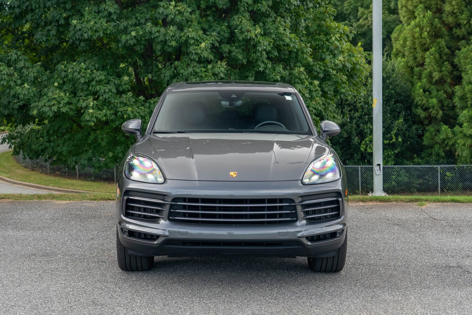 2021 Porsche Cayenne Base photo 4