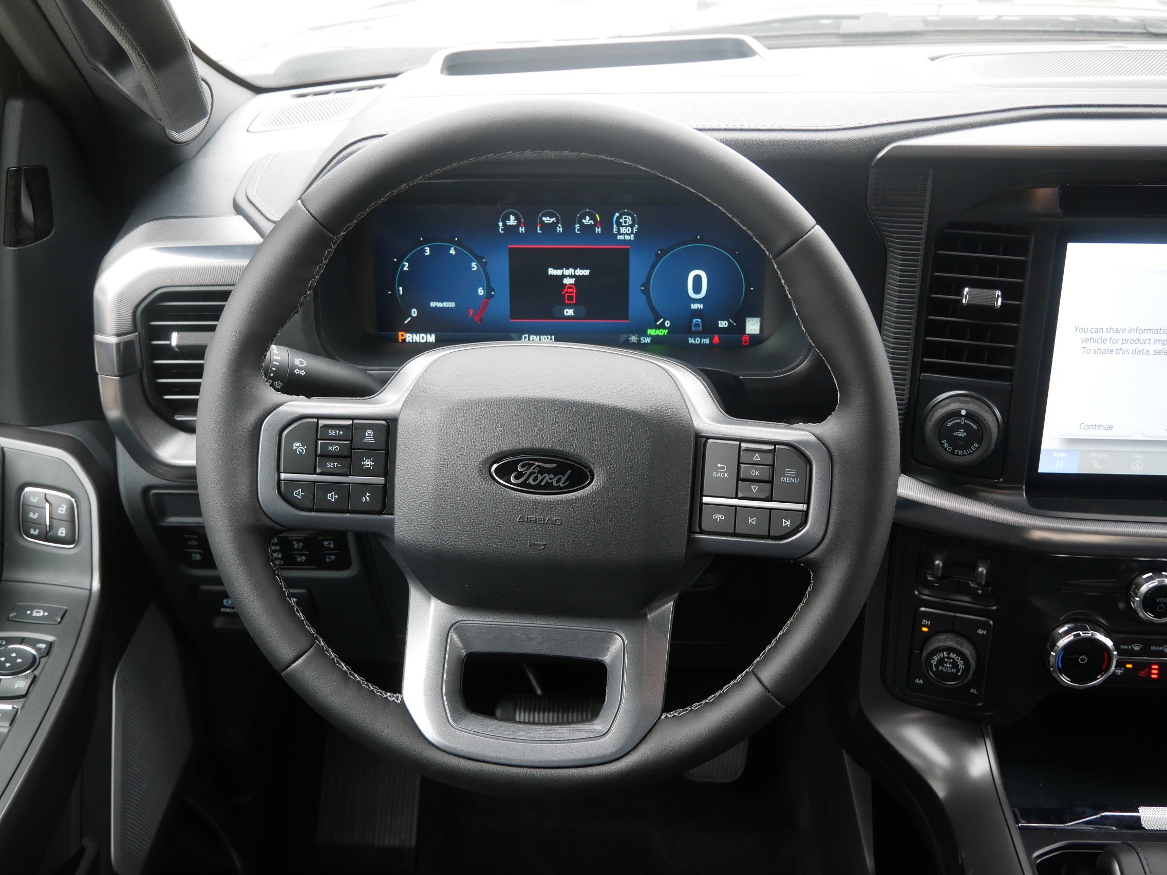 2025 Ford F-150 Lariat photo 11