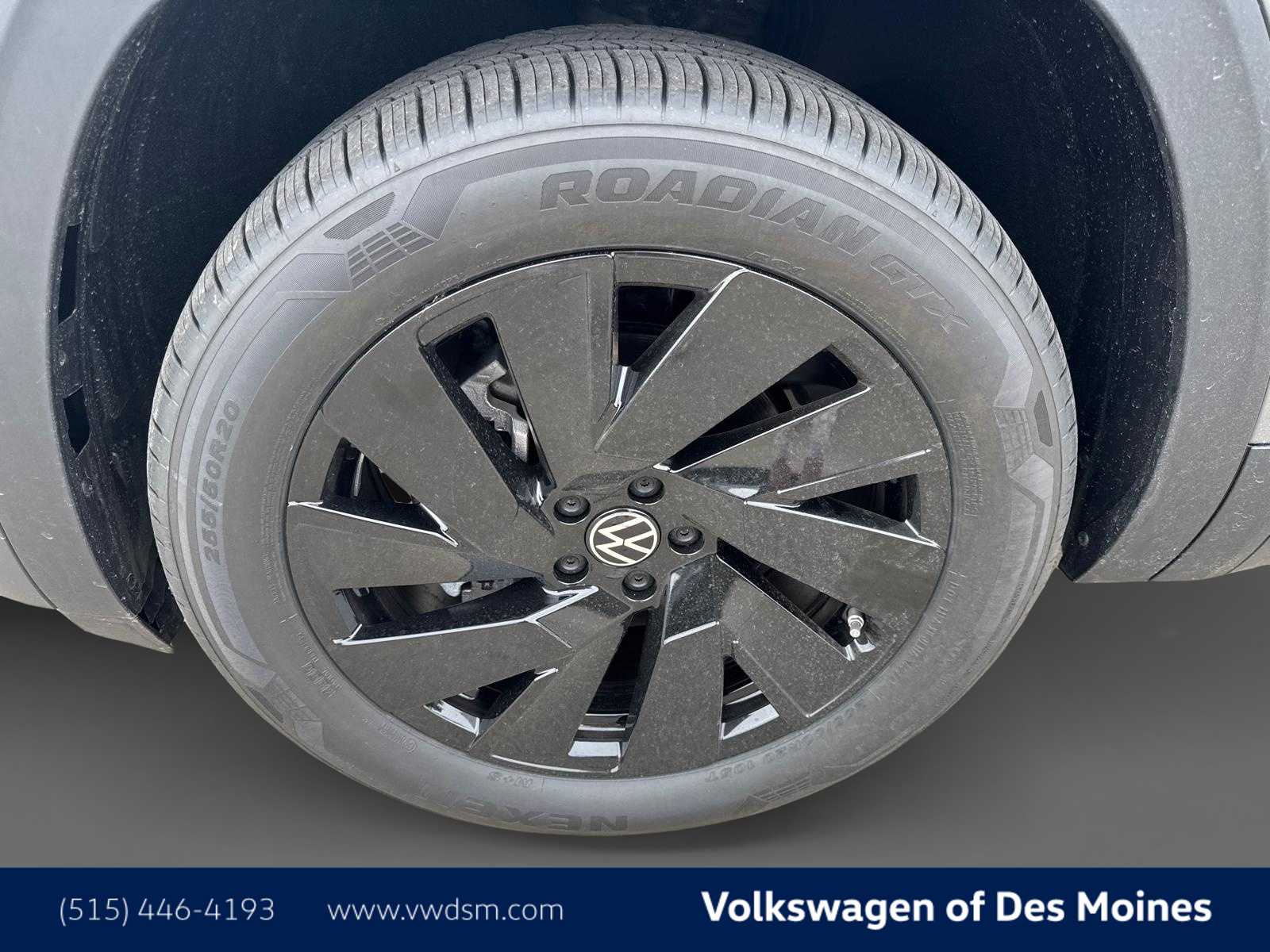 2025 Volkswagen Atlas SE Technology photo 7