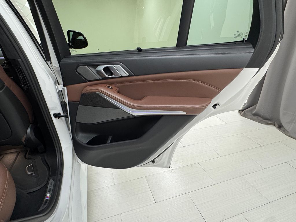 2020 Bmw X5 M50i photo 16