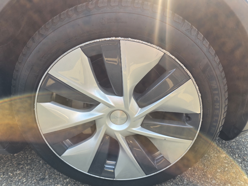 2021 Tesla Model Y Long Range photo 7