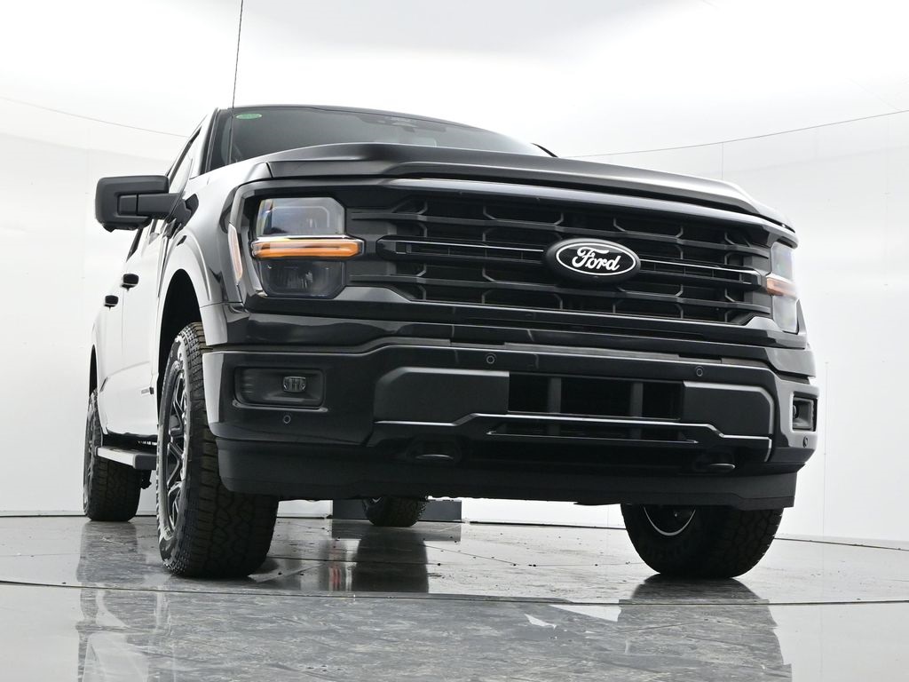 2025 Ford F-150 XLT photo 32