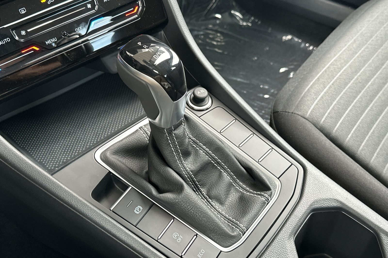 2025 Volkswagen Jetta 1.5T S photo 18