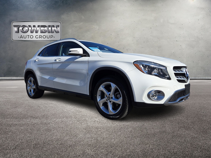 2018 Mercedes Benz GLA 250 photo 2