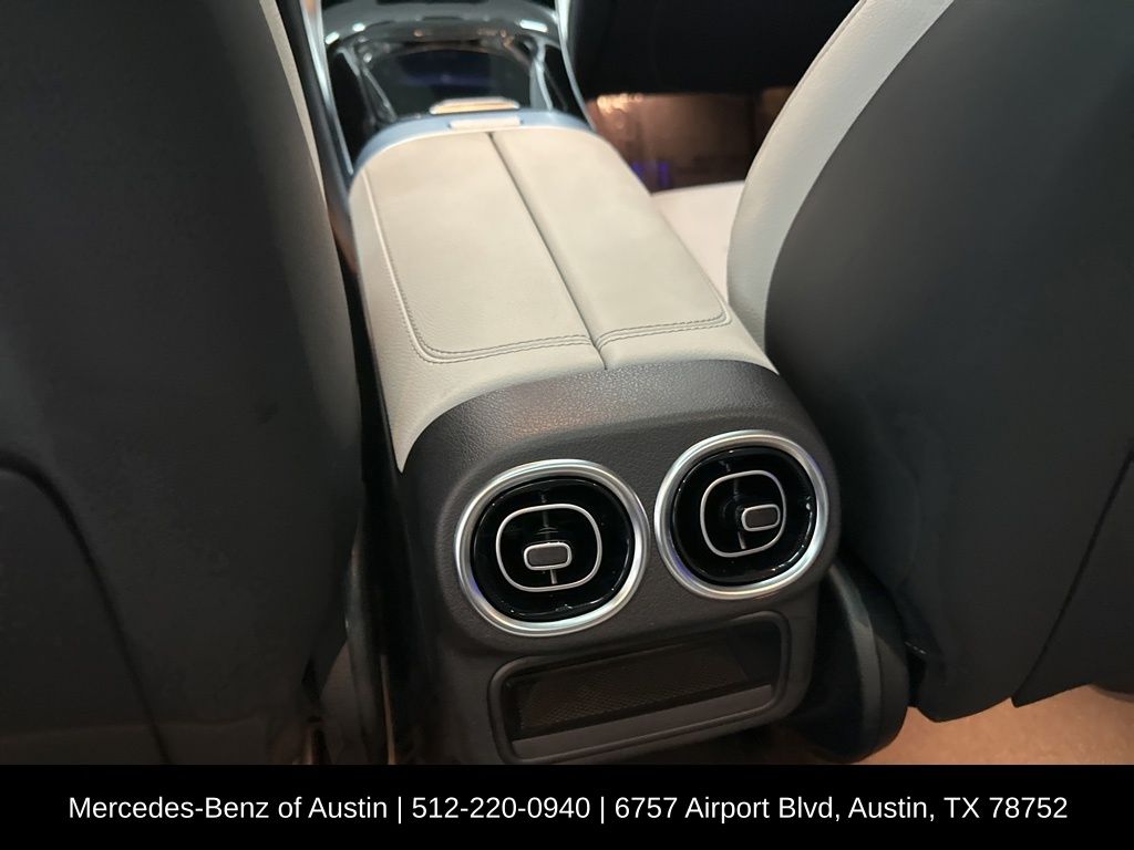 2024 Mercedes Benz GLC 4MATIC 300 photo 21