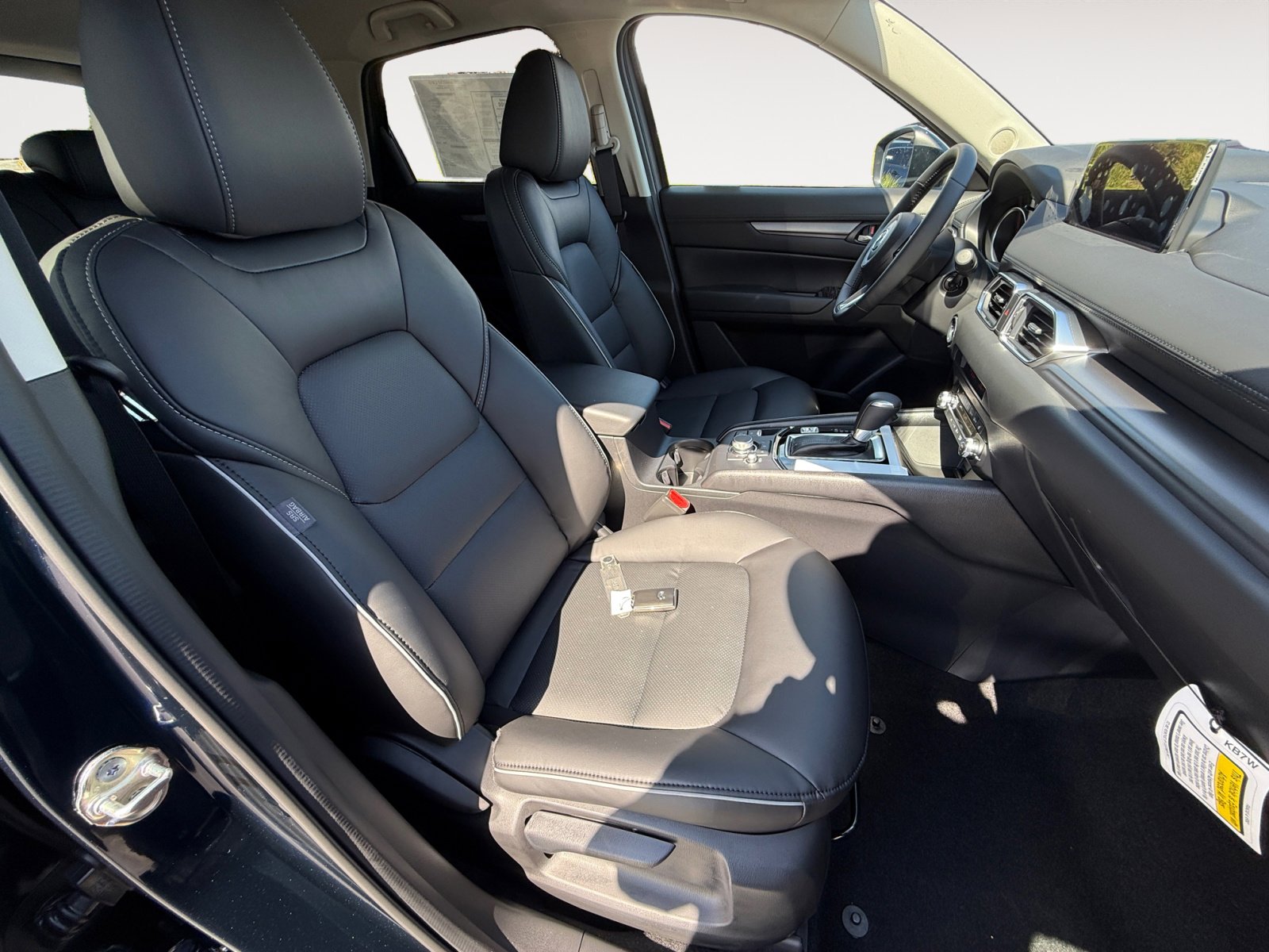 2025 Mazda CX-5 2.5 Select photo 19