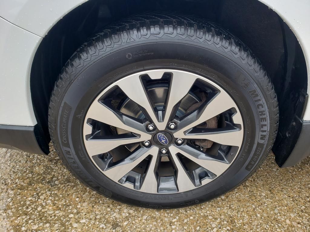 2017 Subaru Outback 3.6R Limited photo 36