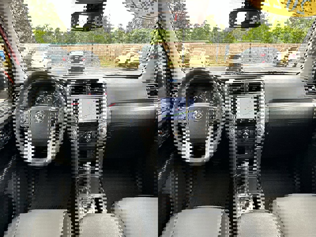 2022 Toyota 4Runner SR5 Premium photo 34