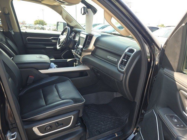 2019 Ram 1500 Laramie photo 10