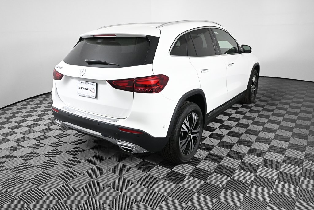 2026 Mercedes Benz GLA 250 photo 22