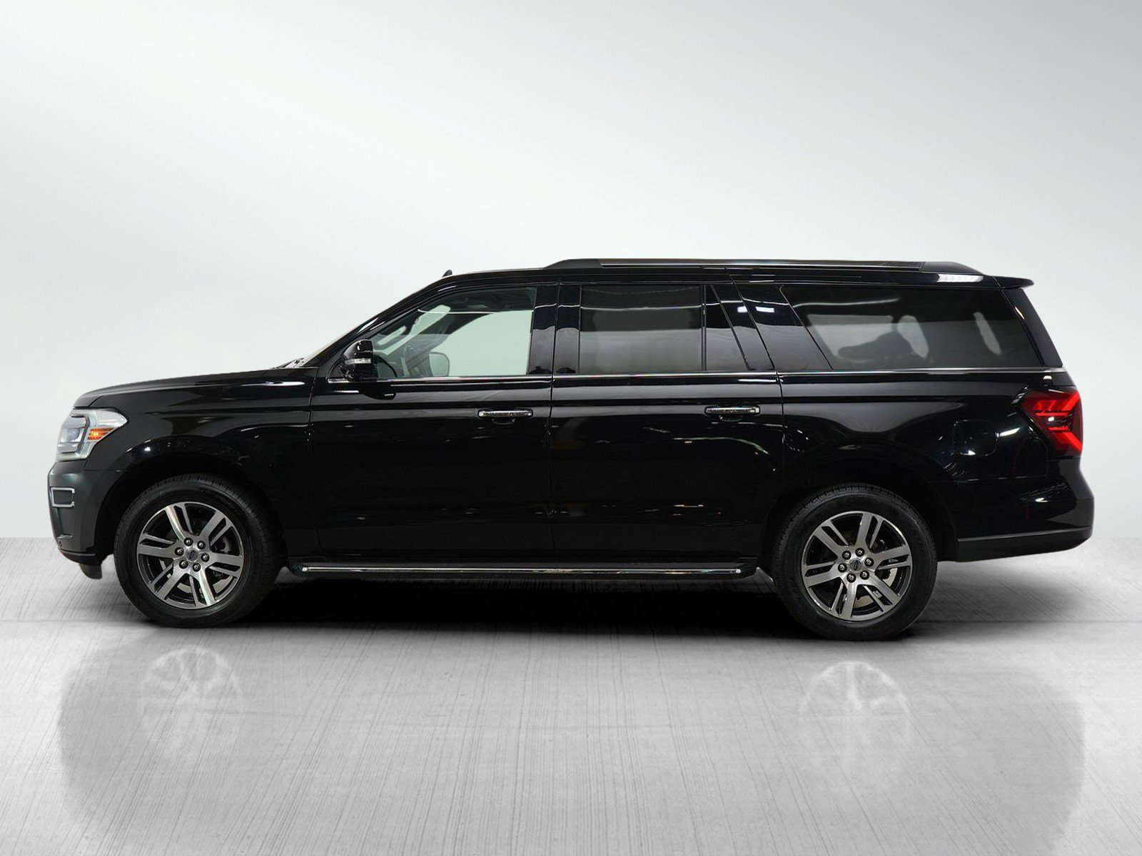 Used 2023 Ford Expedition Limited with VIN 1FMJK2A88PEA11383 for sale in Minneapolis, Minnesota